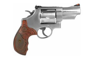 Smith & Wesson 629 Deluxe .44 Magnum 3" Bbl Stainless/Wood 6 Round Firearm